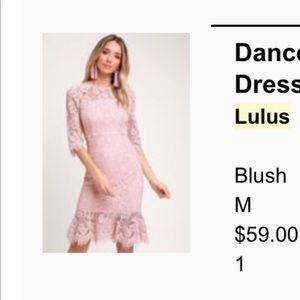 Lulu’s light pink formal dress